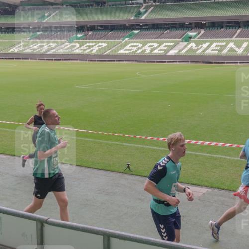 13.09.2026 - 21. swb-Marathon Bremen Michael Burmester http://msf.ph/oto/10334427 13.09.2026 13:08:04 Laufen im Stadion 132, 156, 310, 372, 489, 551, 607, 682, 716, 800, 808, 809, 831, 834, 846, 884, 911, 922, 1025, 1083, 1124, 1173, 1189, 1210, 1285, 1289, 1322, 1364, 1369, 1387, 1395, 1532, 1545, 1559, 1600, 1688, 1831, 1841, 1854, 1871, 1899, 1926, 1938, 2003, 2041, 2070, 2090, 2215, 2219, 2229, 2283, 2318, 2366, 2380, 2405, 2440, 2467, 2492, 2565, 2611, 2635, 2699, 2707, 2721, 2727, 2731, 2755, 2782, 2802, 2818, 2823, 2831, 2841, 2866, 2897, 2911, 2930, 2949, 2960, 3067 meine-sportfotos.de