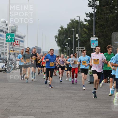 13.09.2026 - Kiel Lauf Andreas Tolksdorf http://msf.ph/oto/10334446 13.09.2026 09:52:21 Kiellinie 13, 4, 4064, 8846, 1716, 9584, 1090, 2084 meine-sportfotos.de