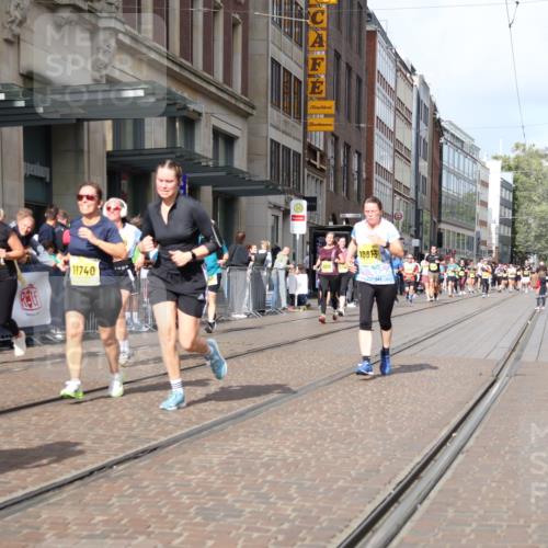 13.09.2026 - 21. swb-Marathon Bremen Strokosch-Dieckow http://msf.ph/oto/10334449 13.09.2026 11:04:14 Ziel 10160, 10245, 10481, 10526, 10613, 10711, 10755, 10877, 11114, 11214, 11215, 11248, 11364, 11366, 11410, 11592, 11705, 11720, 11740, 11761, 11991, 12009, 12929, 10182, 10291, 10390, 10403, 10516, 10607, 10613, 10659, 10671, 10672, 10720, 10726, 10912, 10913, 11149, 11221, 11318, 11319, 11336, 11470, 11471, 11511, 11539, 11618, 11726, 11909, 12001, 12103, 12113, 12140, 12260, 12276, 12392, 12433, 12504 meine-sportfotos.de
