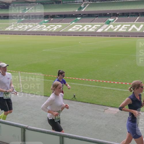13.09.2026 - 21. swb-Marathon Bremen Michael Burmester http://msf.ph/oto/10334464 13.09.2026 13:08:09 Laufen im Stadion 132, 156, 489, 551, 607, 682, 716, 800, 808, 809, 831, 834, 846, 884, 911, 922, 1025, 1124, 1173, 1189, 1210, 1285, 1289, 1322, 1364, 1369, 1387, 1395, 1398, 1532, 1559, 1600, 1688, 1831, 1841, 1854, 1871, 1899, 1926, 1938, 2003, 2041, 2070, 2090, 2215, 2219, 2229, 2283, 2318, 2366, 2380, 2405, 2413, 2440, 2467, 2492, 2565, 2611, 2635, 2692, 2699, 2721, 2727, 2731, 2755, 2782, 2802, 2818, 2823, 2831, 2841, 2866, 2897, 2911, 2930, 2949, 2960, 3067 meine-sportfotos.de