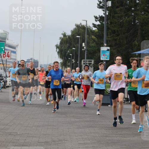 13.09.2026 - Kiel Lauf Andreas Tolksdorf http://msf.ph/oto/10334466 13.09.2026 09:52:22 Kiellinie 4, 1102, 7595, 1716, 8846, 9584, 2501, 2084 meine-sportfotos.de