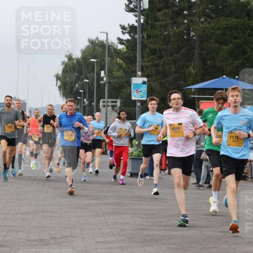 13.09.2026 - Kiel Lauf Andreas Tolksdorf http://msf.ph/oto/10334477 13.09.2026 09:52:22 Kiellinie 13, 4, 1102, 7595, 6421, 9584, 1716, 2501, 1170, 2084 meine-sportfotos.de