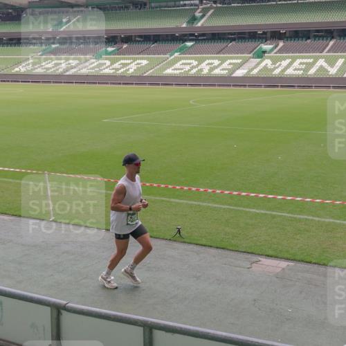13.09.2026 - 21. swb-Marathon Bremen Michael Burmester http://msf.ph/oto/10334511 13.09.2026 13:08:19 Laufen im Stadion 132, 156, 489, 549, 551, 607, 625, 682, 716, 800, 808, 809, 834, 846, 884, 911, 922, 1025, 1124, 1150, 1173, 1189, 1210, 1285, 1289, 1322, 1364, 1369, 1387, 1395, 1398, 1532, 1559, 1600, 1688, 1831, 1841, 1854, 1871, 1880, 1899, 1926, 1938, 2003, 2041, 2070, 2215, 2219, 2229, 2283, 2318, 2366, 2380, 2405, 2413, 2429, 2440, 2467, 2492, 2565, 2611, 2635, 2692, 2699, 2721, 2727, 2731, 2755, 2782, 2802, 2818, 2823, 2831, 2841, 2866, 2897, 2911, 2930, 2941, 2949, 2960, 3067 meine-sportfotos.de