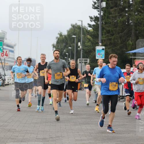 13.09.2026 - Kiel Lauf Andreas Tolksdorf http://msf.ph/oto/10334546 13.09.2026 09:52:25 Kiellinie 4, 1102, 4054, 7595, 6421, 1716, 9105 meine-sportfotos.de