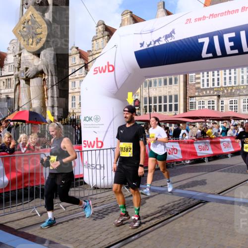 13.09.2026 - 21. swb-Marathon Bremen Tim E. http://msf.ph/oto/10334548 13.09.2026 11:06:12 Ziel 10018, 10168, 10204, 10305, 10382, 10619, 10662, 11024, 11132, 11156, 11164, 11477, 11775, 12186, 12378, 12486, 12523, 12528, 12773 meine-sportfotos.de