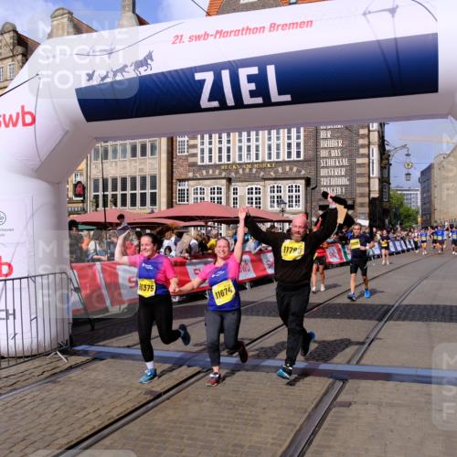 13.09.2026 - 21. swb-Marathon Bremen Tim E. http://msf.ph/oto/10334589 13.09.2026 11:06:25 Ziel 10204, 10375, 10619, 10662, 11029, 11132, 11156, 11460, 11674, 11690, 11775, 11786, 12186, 12486 meine-sportfotos.de