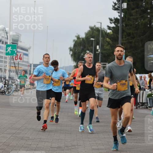 13.09.2026 - Kiel Lauf Andreas Tolksdorf http://msf.ph/oto/10334591 13.09.2026 09:52:26 Kiellinie 4, 1102, 8621, 222, 7595, 231 meine-sportfotos.de