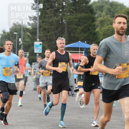 13.09.2026 - Kiel Lauf Andreas Tolksdorf http://msf.ph/oto/10334618 13.09.2026 09:52:28 Kiellinie 38, 1102, 2226, 11348, 4, 38, 4054, 595 meine-sportfotos.de