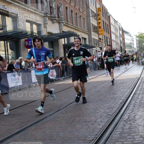 13.09.2026 - 21. swb-Marathon Bremen Strokosch-Dieckow http://msf.ph/oto/10334619 13.09.2026 13:24:19 Ziel 282, 789, 790, 1516, 1582, 2280, 3375, 3524, 3994, 4198, 4262, 4277, 5328, 5572, 5664, 5668, 5669, 5953, 6080, 6626, 6807, 7156, 7568, 8310, 8636, 8784, 8881, 9264, 9541, 9573, 9676, 10069, 10071, 10097, 10103, 102, 776, 909, 1199, 1250, 2295, 2370, 2491, 2967, 3372, 4000, 4559, 5012, 5104, 5208, 5257, 5397, 5481, 5623, 5928, 5929, 6105, 6772, 7059, 7069, 7081, 7094, 7156, 8082, 8179, 8415, 9087, 9916 meine-sportfotos.de