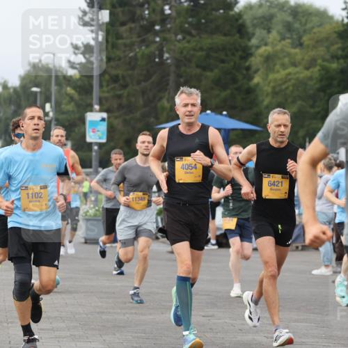 13.09.2026 - Kiel Lauf Andreas Tolksdorf http://msf.ph/oto/10334630 13.09.2026 09:52:28 Kiellinie 38, 1102, 11348, 4054, 15124, 39, 6421, 7595, 23 meine-sportfotos.de