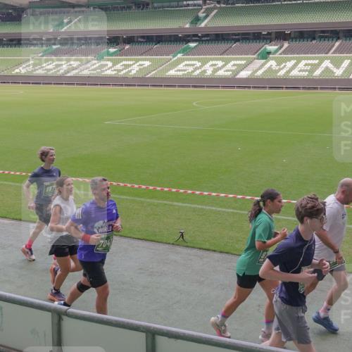 13.09.2026 - 21. swb-Marathon Bremen Michael Burmester http://msf.ph/oto/10334631 13.09.2026 13:08:40 Laufen im Stadion 132, 383, 489, 532, 549, 551, 563, 607, 625, 682, 800, 808, 809, 813, 846, 884, 911, 1025, 1072, 1124, 1150, 1173, 1189, 1210, 1285, 1289, 1322, 1364, 1387, 1395, 1398, 1532, 1559, 1600, 1688, 1831, 1841, 1854, 1880, 1899, 2003, 2041, 2070, 2208, 2215, 2229, 2243, 2283, 2366, 2380, 2405, 2413, 2429, 2441, 2467, 2492, 2565, 2611, 2635, 2692, 2727, 2731, 2755, 2782, 2802, 2823, 2831, 2841, 2866, 2897, 2930, 2931, 2941, 2949, 3067, 3437, 3857 meine-sportfotos.de