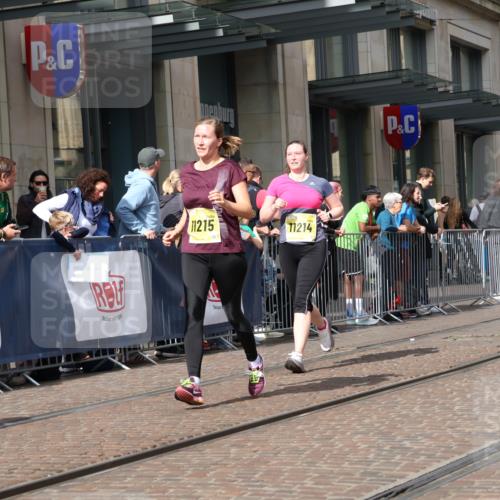 13.09.2026 - 21. swb-Marathon Bremen Strokosch-Dieckow http://msf.ph/oto/10334632 13.09.2026 11:04:18 Ziel 10160, 10198, 10245, 10283, 10481, 10526, 10711, 10755, 10877, 10940, 11006, 11114, 11214, 11215, 11248, 11364, 11366, 11410, 11592, 11705, 11761, 11991, 12005, 12009, 12929, 10182, 10291, 10390, 10516, 10526, 10607, 10613, 10671, 10672, 10726, 10912, 10913, 11214, 11215, 11221, 11318, 11319, 11336, 11470, 11471, 11539, 11618, 11720, 11726, 11740, 11909, 12001, 12103, 12113, 12140, 12260, 12276, 12392, 12433 meine-sportfotos.de