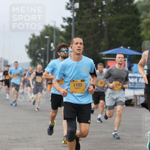 13.09.2026 - Kiel Lauf Andreas Tolksdorf http://msf.ph/oto/10334643 13.09.2026 09:52:29 Kiellinie 1102, 38, 4054 meine-sportfotos.de