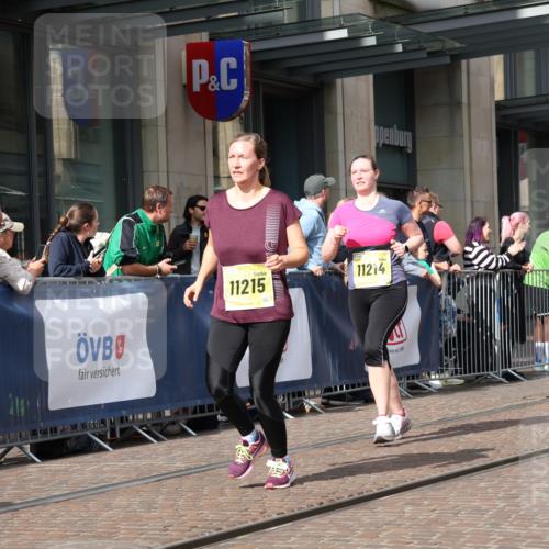 13.09.2026 - 21. swb-Marathon Bremen Strokosch-Dieckow http://msf.ph/oto/10334666 13.09.2026 11:04:19 Ziel 10160, 10198, 10245, 10283, 10481, 10711, 10755, 10877, 10940, 11006, 11114, 11248, 11364, 11366, 11410, 11592, 11705, 11761, 11991, 12005, 12009, 12493, 12495, 12498, 12500, 12502, 12563, 12929, 10182, 10245, 10291, 10390, 10516, 10526, 10613, 10671, 10672, 10726, 10912, 10913, 11214, 11215, 11221, 11318, 11319, 11336, 11470, 11471, 11539, 11720, 11726, 11740, 11909, 12001, 12103, 12113, 12140, 12260, 12276, 12433 meine-sportfotos.de
