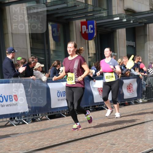 13.09.2026 - 21. swb-Marathon Bremen Strokosch-Dieckow http://msf.ph/oto/10334685 13.09.2026 11:04:19 Ziel 10160, 10198, 10245, 10283, 10481, 10711, 10755, 10877, 10940, 11006, 11114, 11248, 11364, 11366, 11410, 11592, 11705, 11761, 11991, 12005, 12009, 12493, 12495, 12498, 12500, 12502, 12563, 12929, 10182, 10245, 10291, 10390, 10516, 10526, 10613, 10671, 10672, 10726, 10912, 10913, 11214, 11215, 11221, 11318, 11319, 11336, 11470, 11471, 11539, 11720, 11726, 11740, 11909, 12001, 12103, 12113, 12140, 12260, 12276, 12433 meine-sportfotos.de