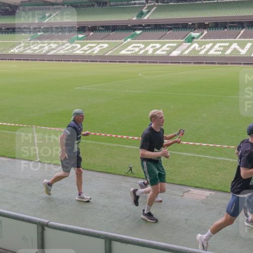 13.09.2026 - 21. swb-Marathon Bremen Michael Burmester http://msf.ph/oto/10334699 13.09.2026 13:08:46 Laufen im Stadion 383, 391, 489, 532, 549, 551, 563, 607, 625, 682, 800, 808, 809, 813, 846, 884, 898, 911, 1025, 1072, 1124, 1150, 1173, 1210, 1285, 1289, 1322, 1364, 1387, 1395, 1398, 1532, 1559, 1600, 1688, 1831, 1841, 1854, 1880, 1899, 2003, 2041, 2208, 2215, 2229, 2243, 2283, 2366, 2380, 2405, 2413, 2429, 2441, 2467, 2471, 2492, 2565, 2611, 2635, 2692, 2727, 2755, 2782, 2802, 2823, 2831, 2841, 2866, 2897, 2930, 2931, 2941, 2949, 3067, 3316, 3333, 3437, 3707, 3857 meine-sportfotos.de