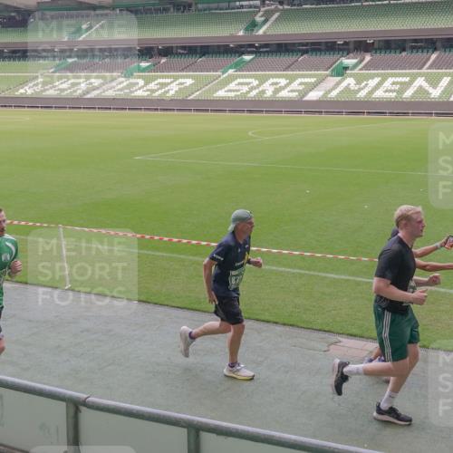 13.09.2026 - 21. swb-Marathon Bremen Michael Burmester http://msf.ph/oto/10334705 13.09.2026 13:08:47 Laufen im Stadion 383, 391, 489, 532, 549, 551, 563, 607, 625, 682, 800, 808, 809, 813, 846, 884, 898, 911, 1025, 1072, 1124, 1150, 1173, 1210, 1285, 1289, 1322, 1364, 1387, 1395, 1398, 1532, 1559, 1600, 1688, 1831, 1841, 1854, 1880, 1899, 2003, 2041, 2208, 2215, 2229, 2243, 2283, 2366, 2380, 2405, 2413, 2429, 2441, 2467, 2471, 2492, 2565, 2611, 2635, 2692, 2727, 2755, 2782, 2802, 2823, 2831, 2841, 2866, 2897, 2930, 2931, 2941, 2949, 3067, 3316, 3333, 3437, 3707, 3857 meine-sportfotos.de
