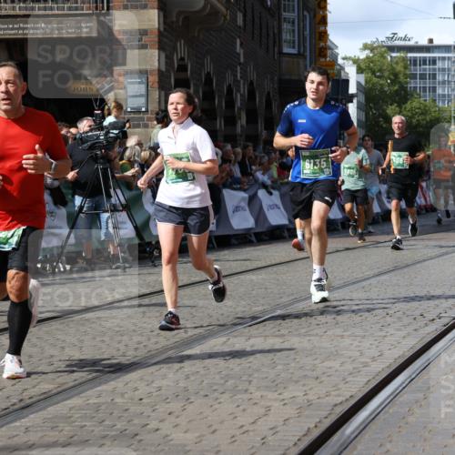 13.09.2026 - 21. swb-Marathon Bremen Strokosch-Dieckow http://msf.ph/oto/10334707 13.09.2026 13:25:52 Ziel 191, 209, 260, 1650, 1752, 3124, 3186, 3806, 4717, 4927, 5703, 5755, 5814, 6380, 7252, 8545, 8597, 8695, 8769, 8890, 9440, 9468, 9506, 1163, 1896, 2062, 2666, 2708, 3248, 3516, 4067, 4476, 5558, 5701, 6135, 6605, 6886, 7638, 7780, 8361, 8592, 8635, 9266, 9794 meine-sportfotos.de