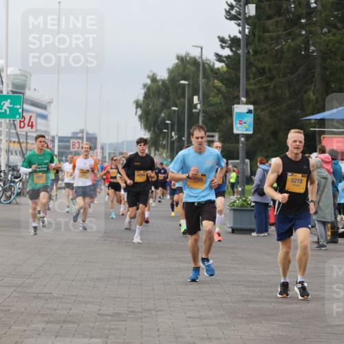 13.09.2026 - Kiel Lauf Andreas Tolksdorf http://msf.ph/oto/10334712 13.09.2026 09:52:32 Kiellinie 3, 4, 3, 8920, 2181, 5218, 10260, 0095, 5, 39 meine-sportfotos.de