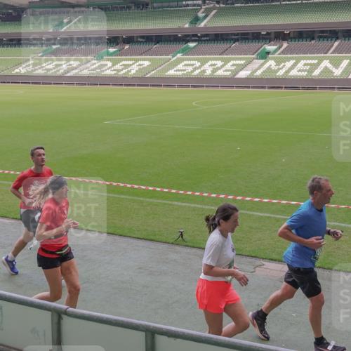 13.09.2026 - 21. swb-Marathon Bremen Michael Burmester http://msf.ph/oto/10334716 13.09.2026 13:08:48 Laufen im Stadion 383, 391, 489, 532, 549, 551, 563, 607, 625, 682, 800, 808, 809, 813, 846, 884, 898, 911, 1025, 1072, 1124, 1150, 1173, 1210, 1285, 1289, 1322, 1364, 1395, 1398, 1532, 1559, 1688, 1831, 1854, 1880, 1899, 2003, 2041, 2208, 2215, 2229, 2243, 2283, 2366, 2380, 2405, 2413, 2429, 2441, 2467, 2471, 2492, 2525, 2565, 2611, 2635, 2692, 2727, 2755, 2782, 2802, 2823, 2831, 2841, 2866, 2897, 2930, 2931, 2941, 2949, 3067, 3316, 3333, 3398, 3437, 3707, 3857, 109 meine-sportfotos.de