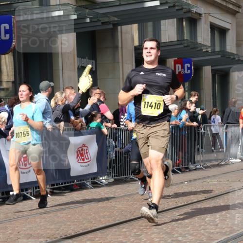13.09.2026 - 21. swb-Marathon Bremen Strokosch-Dieckow http://msf.ph/oto/10334755 13.09.2026 11:04:22 Ziel 10160, 10198, 10283, 10315, 10481, 10711, 10729, 10755, 10855, 10856, 10877, 10940, 11006, 11114, 11364, 11366, 11395, 11518, 11592, 11705, 11757, 11761, 11991, 12005, 12420, 12493, 12495, 12498, 12500, 12502, 12563, 10182, 10245, 10291, 10390, 10516, 10526, 10613, 10671, 10672, 10726, 10912, 10913, 11214, 11215, 11221, 11248, 11318, 11336, 11410, 11539, 11720, 11726, 11740, 11909, 12001, 12009, 12103, 12113, 12276, 12929 meine-sportfotos.de