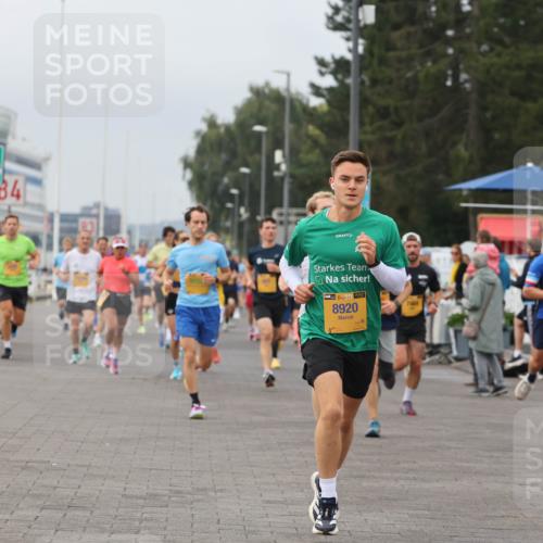 13.09.2026 - Kiel Lauf Andreas Tolksdorf http://msf.ph/oto/10334790 13.09.2026 09:52:36 Kiellinie 84, 38, 8920, 7454, 38, 10260 meine-sportfotos.de