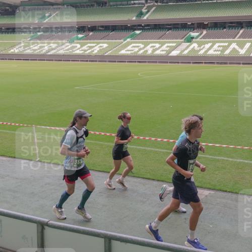 13.09.2026 - 21. swb-Marathon Bremen Michael Burmester http://msf.ph/oto/10334802 13.09.2026 13:08:59 Laufen im Stadion 164, 383, 391, 532, 549, 551, 563, 625, 800, 808, 809, 813, 884, 898, 911, 1025, 1072, 1124, 1150, 1173, 1210, 1285, 1289, 1322, 1364, 1395, 1398, 1532, 1559, 1688, 1831, 1880, 1899, 2003, 2041, 2208, 2215, 2229, 2232, 2243, 2366, 2380, 2405, 2413, 2429, 2441, 2467, 2471, 2492, 2525, 2565, 2594, 2611, 2635, 2692, 2727, 2782, 2802, 2823, 2831, 2841, 2866, 2897, 2930, 2931, 2941, 2949, 3032, 3067, 3316, 3333, 3398, 3437, 3707, 3769, 3857, 109 meine-sportfotos.de