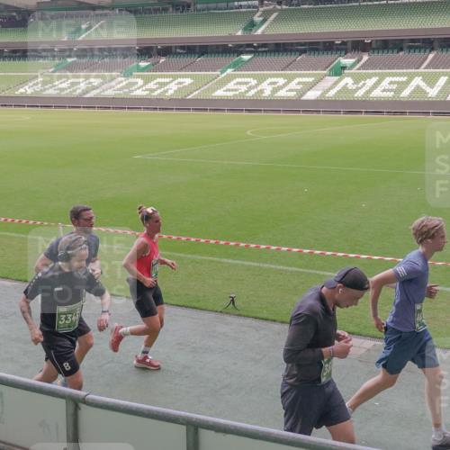 13.09.2026 - 21. swb-Marathon Bremen Michael Burmester http://msf.ph/oto/10334835 13.09.2026 13:09:03 Laufen im Stadion 164, 383, 391, 448, 532, 549, 551, 563, 625, 800, 808, 809, 813, 884, 898, 911, 1025, 1072, 1124, 1150, 1210, 1285, 1289, 1322, 1364, 1395, 1398, 1559, 1688, 1831, 1880, 1899, 2003, 2041, 2208, 2215, 2229, 2232, 2243, 2366, 2380, 2405, 2413, 2429, 2441, 2467, 2471, 2492, 2525, 2565, 2573, 2594, 2611, 2635, 2692, 2727, 2782, 2802, 2823, 2831, 2841, 2866, 2897, 2930, 2931, 2941, 3032, 3067, 3316, 3333, 3398, 3437, 3707, 3769, 3857, 109 meine-sportfotos.de