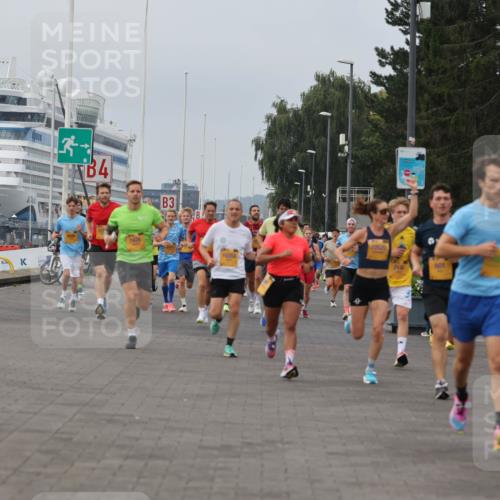 13.09.2026 - Kiel Lauf Andreas Tolksdorf http://msf.ph/oto/10334837 13.09.2026 09:52:39 Kiellinie 3, 5035, 84, 3, 10358, 10520, 601, 0140 meine-sportfotos.de