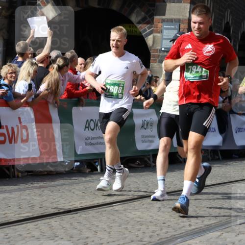 13.09.2026 - 21. swb-Marathon Bremen Strokosch-Dieckow http://msf.ph/oto/10334863 13.09.2026 13:31:38 Ziel 217, 1398, 1627, 2244, 2602, 2707, 3152, 3343, 3392, 3396, 3579, 3762, 4477, 4647, 5375, 5504, 5673, 5720, 5765, 5979, 6147, 6619, 6968, 7001, 7296, 7812, 8035, 8097, 8339, 8342, 8726, 9147, 9274, 9337, 9822, 9969, 9977, 13066, 310, 578, 846, 3115, 3205, 3239, 3244, 3278, 3858, 3989, 4030, 4164, 4998, 5158, 5325, 5363, 5899, 6062, 6100, 6193, 6213, 6354, 6602, 7242, 7260, 7608, 7790, 7941, 7964, 8078, 8166, 8206, 8247, 9016, 9033, 9188, 9568, 9785, 9914, 13151 meine-sportfotos.de