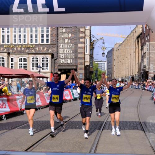 13.09.2026 - 21. swb-Marathon Bremen Tim E. http://msf.ph/oto/10334882 13.09.2026 11:06:34 Ziel 10375, 10376, 10681, 10682, 10852, 10853, 11028, 11029, 11340, 11374, 11432, 11460, 11674, 11690, 11729, 11786, 11849, 12217, 12479 meine-sportfotos.de