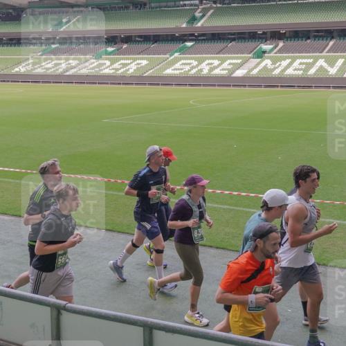 13.09.2026 - 21. swb-Marathon Bremen Michael Burmester http://msf.ph/oto/10334921 13.09.2026 13:09:12 Laufen im Stadion 164, 383, 391, 448, 532, 549, 551, 563, 625, 800, 808, 813, 869, 884, 898, 911, 1025, 1072, 1124, 1150, 1180, 1285, 1289, 1395, 1398, 1559, 1688, 1831, 1880, 1899, 2003, 2041, 2208, 2215, 2229, 2232, 2243, 2366, 2380, 2413, 2429, 2441, 2467, 2471, 2525, 2573, 2594, 2611, 2635, 2692, 2717, 2727, 2782, 2802, 2823, 2831, 2841, 2866, 2897, 2920, 2930, 2931, 2941, 3032, 3063, 3067, 3086, 3291, 3316, 3333, 3398, 3437, 3707, 3769, 3857, 109 meine-sportfotos.de