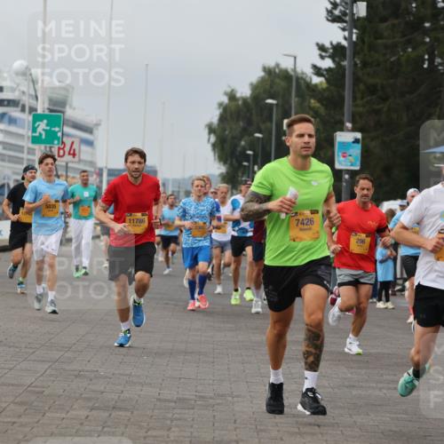 13.09.2026 - Kiel Lauf Andreas Tolksdorf http://msf.ph/oto/10334923 13.09.2026 09:52:42 Kiellinie 12745, 5035, 4, 11786, 39, 7426, 296, 39, 0358 meine-sportfotos.de