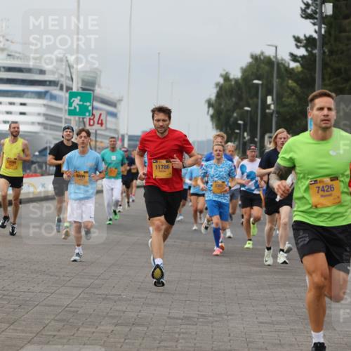 13.09.2026 - Kiel Lauf Andreas Tolksdorf http://msf.ph/oto/10334932 13.09.2026 09:52:43 Kiellinie 3, 4, 12699, 5035, 11786, 39, 7426, 5513 meine-sportfotos.de