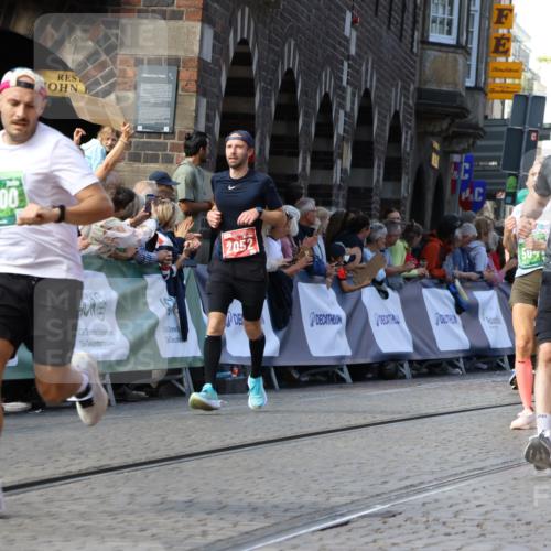 13.09.2026 - 21. swb-Marathon Bremen Strokosch-Dieckow http://msf.ph/oto/10334967 13.09.2026 13:17:31 Ziel 842, 2052, 3246, 4156, 4805, 6095, 6624, 6734, 6759, 6953, 7284, 8111, 8418, 8858, 771, 1297, 2008, 2125, 2234, 2812, 3760, 4171, 4498, 4499, 4620, 5041, 5550, 5817, 7901, 8100, 8250, 9400, 9505, 13107 meine-sportfotos.de