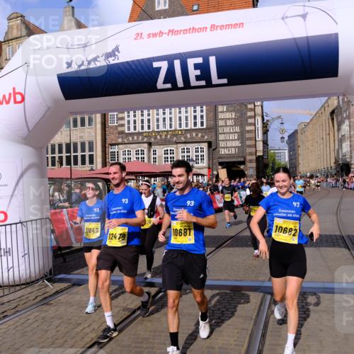 13.09.2026 - 21. swb-Marathon Bremen Tim E. http://msf.ph/oto/10334973 13.09.2026 11:06:36 Ziel 10375, 10376, 10681, 10682, 10852, 10853, 11028, 11029, 11340, 11374, 11432, 11460, 11674, 11690, 11729, 11786, 11849, 12217, 12479 meine-sportfotos.de