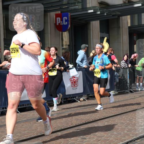 13.09.2026 - 21. swb-Marathon Bremen Strokosch-Dieckow http://msf.ph/oto/10334975 13.09.2026 11:04:27 Ziel 10160, 10198, 10283, 10315, 10481, 10711, 10729, 10741, 10855, 10856, 10877, 10940, 11006, 11114, 11133, 11272, 11364, 11366, 11395, 11518, 11592, 11705, 11757, 11761, 11939, 11991, 12005, 12420, 12493, 12495, 12498, 12500, 12502, 12563, 10160, 10182, 10245, 10291, 10390, 10516, 10526, 10613, 10671, 10672, 10755, 11214, 11215, 11221, 11248, 11336, 11410, 11539, 11720, 11726, 11740, 11761, 12001, 12009, 12103, 12113, 12276, 12929 meine-sportfotos.de