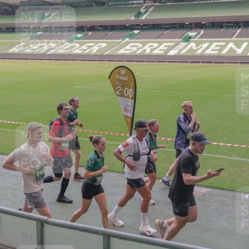 13.09.2026 - 21. swb-Marathon Bremen Michael Burmester http://msf.ph/oto/10334976 13.09.2026 13:09:16 Laufen im Stadion 164, 383, 391, 448, 532, 549, 551, 563, 625, 800, 808, 813, 869, 884, 898, 1025, 1072, 1124, 1150, 1180, 1285, 1289, 1395, 1398, 1559, 1688, 1831, 1880, 1899, 2041, 2208, 2215, 2229, 2232, 2243, 2366, 2380, 2413, 2429, 2441, 2467, 2471, 2525, 2573, 2594, 2611, 2635, 2692, 2714, 2717, 2727, 2782, 2785, 2823, 2841, 2866, 2897, 2920, 2930, 2931, 2941, 3032, 3063, 3067, 3086, 3291, 3316, 3333, 3398, 3437, 3707, 3769, 3857, 109 meine-sportfotos.de