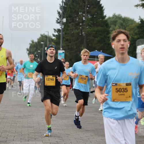 13.09.2026 - Kiel Lauf Andreas Tolksdorf http://msf.ph/oto/10334995 13.09.2026 09:52:48 Kiellinie 138, 12699, 4616, 38, 3518, 12745, 2533, 5035 meine-sportfotos.de
