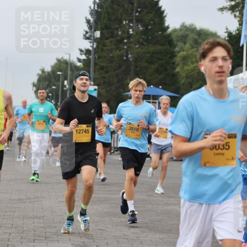 13.09.2026 - Kiel Lauf Andreas Tolksdorf http://msf.ph/oto/10334999 13.09.2026 09:52:48 Kiellinie 38, 12699, 4616, 38, 12745, 35, 11789, 3518, 35, 13 meine-sportfotos.de