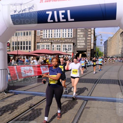 13.09.2026 - 21. swb-Marathon Bremen Tim E. http://msf.ph/oto/10335004 13.09.2026 11:06:38 Ziel 10376, 10681, 10682, 10852, 10853, 11028, 11029, 11340, 11374, 11432, 11460, 11690, 11729, 11849, 12217, 12479 meine-sportfotos.de