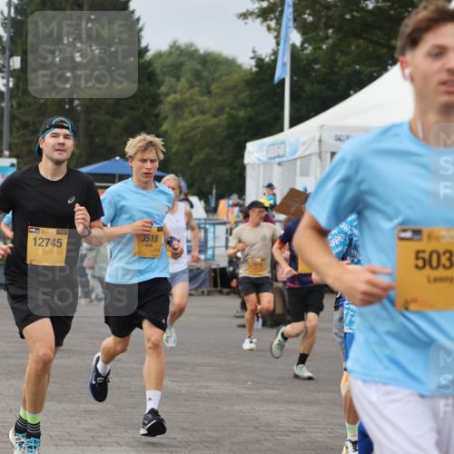 13.09.2026 - Kiel Lauf Andreas Tolksdorf http://msf.ph/oto/10335005 13.09.2026 09:52:48 Kiellinie 38, 599, 38, 12745, 3518, 7818, 5035 meine-sportfotos.de