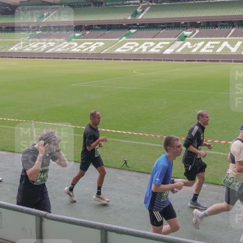 13.09.2026 - 21. swb-Marathon Bremen Michael Burmester http://msf.ph/oto/10335013 13.09.2026 13:09:19 Laufen im Stadion 164, 383, 391, 448, 532, 549, 551, 563, 625, 813, 869, 884, 898, 1025, 1072, 1124, 1150, 1180, 1285, 1289, 1398, 1559, 1688, 1880, 1899, 2041, 2208, 2215, 2229, 2232, 2243, 2366, 2380, 2413, 2429, 2441, 2467, 2471, 2525, 2530, 2573, 2594, 2611, 2635, 2692, 2714, 2717, 2727, 2782, 2785, 2823, 2841, 2866, 2897, 2920, 2930, 2931, 2941, 3032, 3063, 3067, 3086, 3291, 3316, 3333, 3398, 3437, 3707, 3769, 3857, 109 meine-sportfotos.de