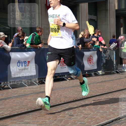 13.09.2026 - 21. swb-Marathon Bremen Strokosch-Dieckow http://msf.ph/oto/10335036 13.09.2026 11:04:30 Ziel 10198, 10283, 10315, 10481, 10729, 10741, 10855, 10856, 10877, 10940, 11006, 11114, 11133, 11272, 11364, 11366, 11395, 11518, 11592, 11705, 11757, 11939, 11991, 12005, 12235, 12420, 12493, 12495, 12498, 12500, 12502, 12522, 12563, 10160, 10182, 10245, 10291, 10526, 10613, 10711, 10755, 11214, 11215, 11221, 11248, 11336, 11410, 11720, 11726, 11740, 11761, 11991, 12009, 12276, 12929 meine-sportfotos.de