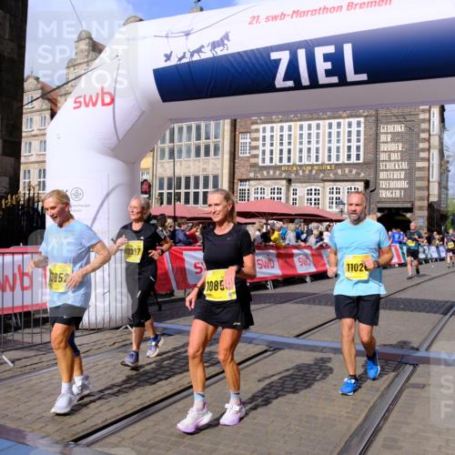 13.09.2026 - 21. swb-Marathon Bremen Tim E. http://msf.ph/oto/10335053 13.09.2026 11:06:43 Ziel 10376, 10681, 10682, 10852, 10853, 11021, 11028, 11240, 11340, 11374, 11432, 11690, 11729, 11849, 12217, 12479, 12485 meine-sportfotos.de