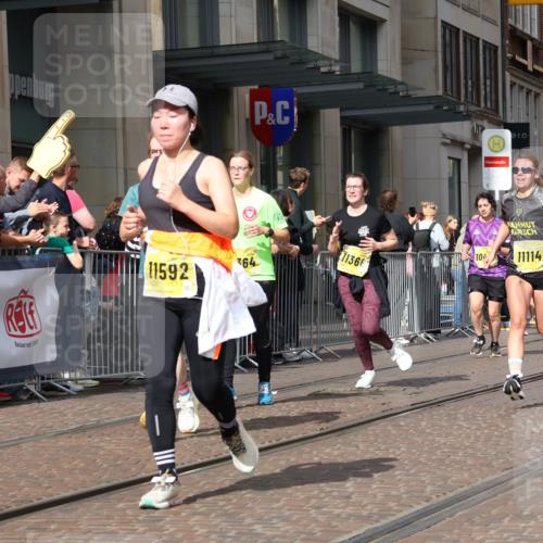 13.09.2026 - 21. swb-Marathon Bremen Strokosch-Dieckow http://msf.ph/oto/10335070 13.09.2026 11:04:31 Ziel 10198, 10283, 10315, 10465, 10481, 10729, 10741, 10850, 10855, 10856, 10877, 10940, 10975, 11006, 11114, 11133, 11272, 11364, 11366, 11395, 11518, 11592, 11705, 11757, 11939, 12005, 12235, 12420, 12493, 12495, 12498, 12500, 12502, 12522, 12563, 10160, 10182, 10245, 10291, 10526, 10613, 10711, 10755, 10877, 11214, 11215, 11221, 11248, 11336, 11410, 11720, 11726, 11740, 11761, 11991, 12009, 12276, 12929 meine-sportfotos.de