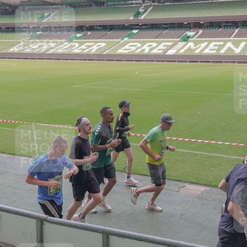 13.09.2026 - 21. swb-Marathon Bremen Michael Burmester http://msf.ph/oto/10335086 13.09.2026 13:09:27 Laufen im Stadion 164, 383, 391, 448, 532, 549, 551, 563, 625, 813, 869, 884, 898, 1025, 1072, 1124, 1150, 1180, 1285, 1289, 1398, 1559, 1688, 1855, 1867, 1880, 1899, 2041, 2208, 2215, 2229, 2232, 2243, 2268, 2366, 2380, 2413, 2429, 2441, 2467, 2471, 2525, 2530, 2553, 2573, 2594, 2635, 2692, 2714, 2717, 2727, 2782, 2785, 2823, 2841, 2897, 2920, 2930, 2931, 2941, 3032, 3063, 3067, 3086, 3291, 3316, 3333, 3398, 3437, 3707, 3769, 3857, 109 meine-sportfotos.de