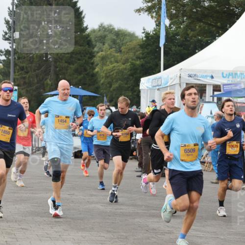 13.09.2026 - Kiel Lauf Andreas Tolksdorf http://msf.ph/oto/10335100 13.09.2026 09:52:53 Kiellinie 12308, 11855, 1454, 878, 9704, 6509, 10676 meine-sportfotos.de