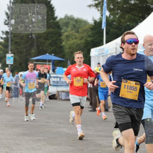 13.09.2026 - Kiel Lauf Andreas Tolksdorf http://msf.ph/oto/10335142 13.09.2026 09:52:54 Kiellinie 1203, 38, 11855, 9704 meine-sportfotos.de