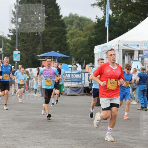 13.09.2026 - Kiel Lauf Andreas Tolksdorf http://msf.ph/oto/10335150 13.09.2026 09:52:55 Kiellinie 12308, 3825, 30, 1203 meine-sportfotos.de